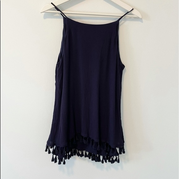 Hailey Lyn Tunic with Tassles - Picture 10 of 10